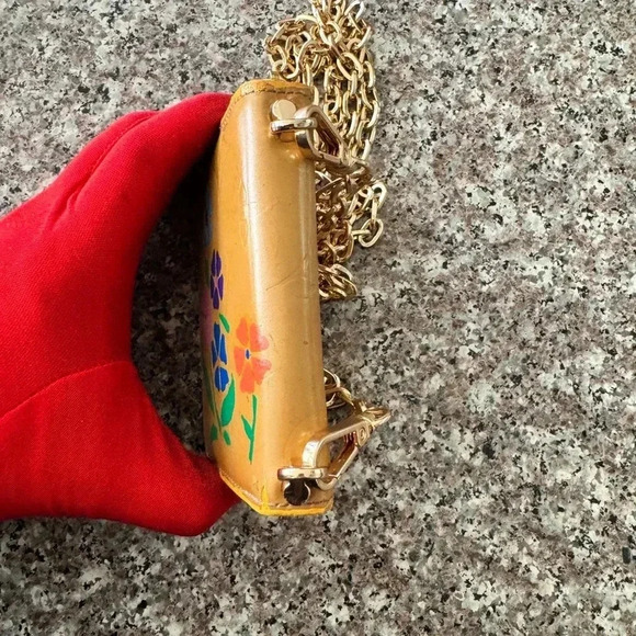 - CLouis Vuitton
Vintage 2000 Zippy Compact Wallet hand  painted converted - Picture 9 of 17